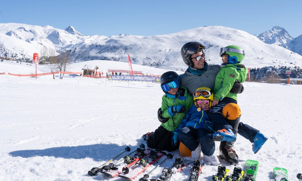 FORFAIT FAMILLE <br> domaine de l'alpe d'huez